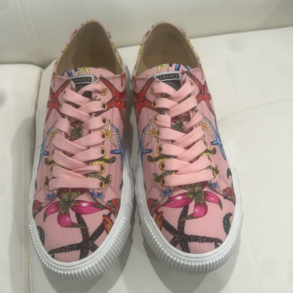 Sneaker